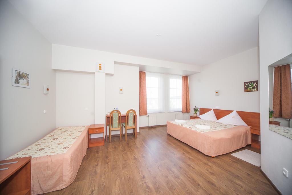 Wiekszyce Hotel Ada מראה חיצוני תמונה