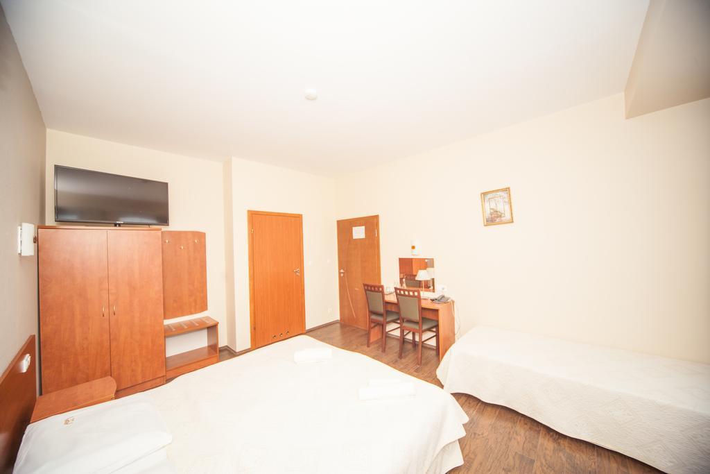 Wiekszyce Hotel Ada מראה חיצוני תמונה