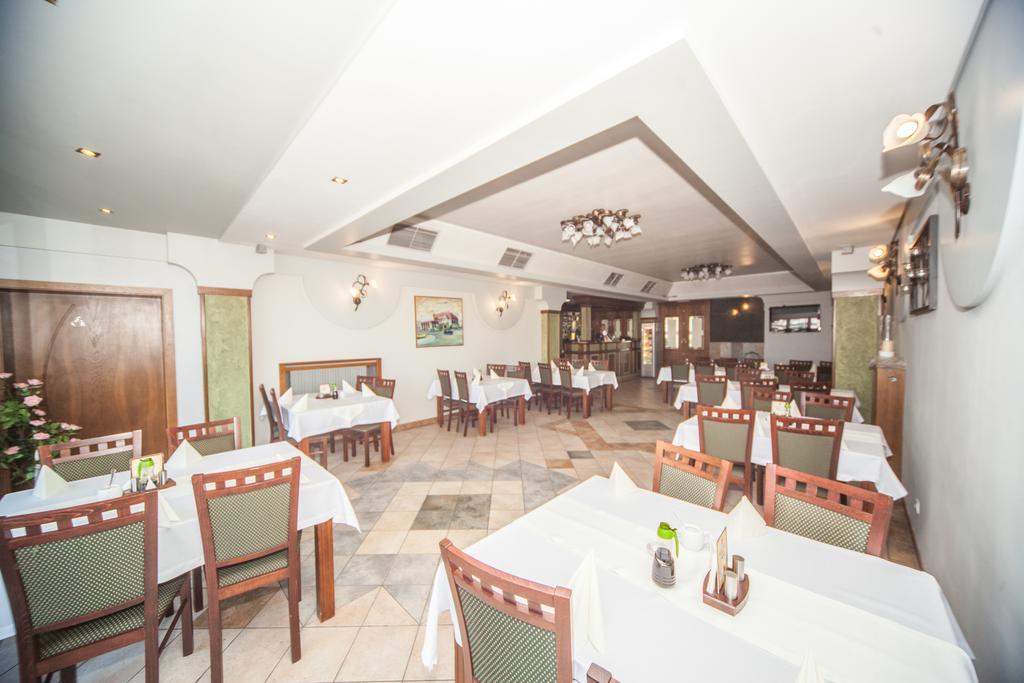 Wiekszyce Hotel Ada מראה חיצוני תמונה